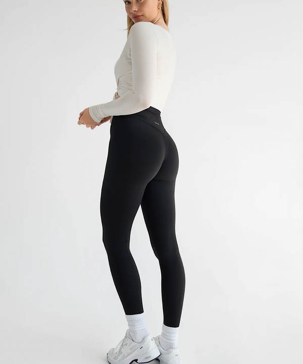 The Essentials Legging (Black)
